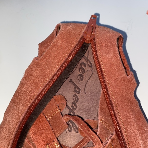 Free People | Cypress Tall Gladiator Suede Sandals in Rust Size 37 - Picture 5 of 10